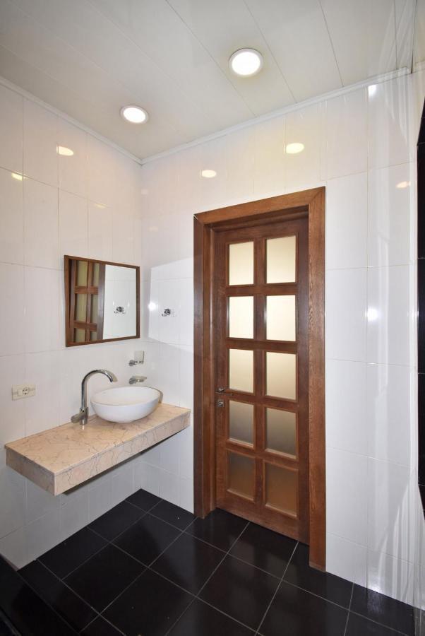 Homestay At City Center Yerevan Luaran gambar