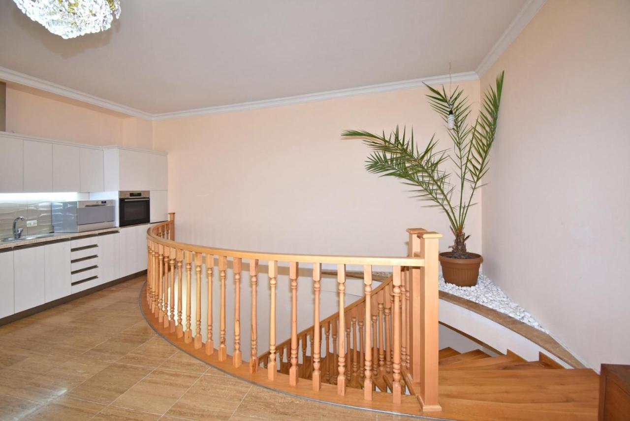 Homestay At City Center Yerevan Luaran gambar