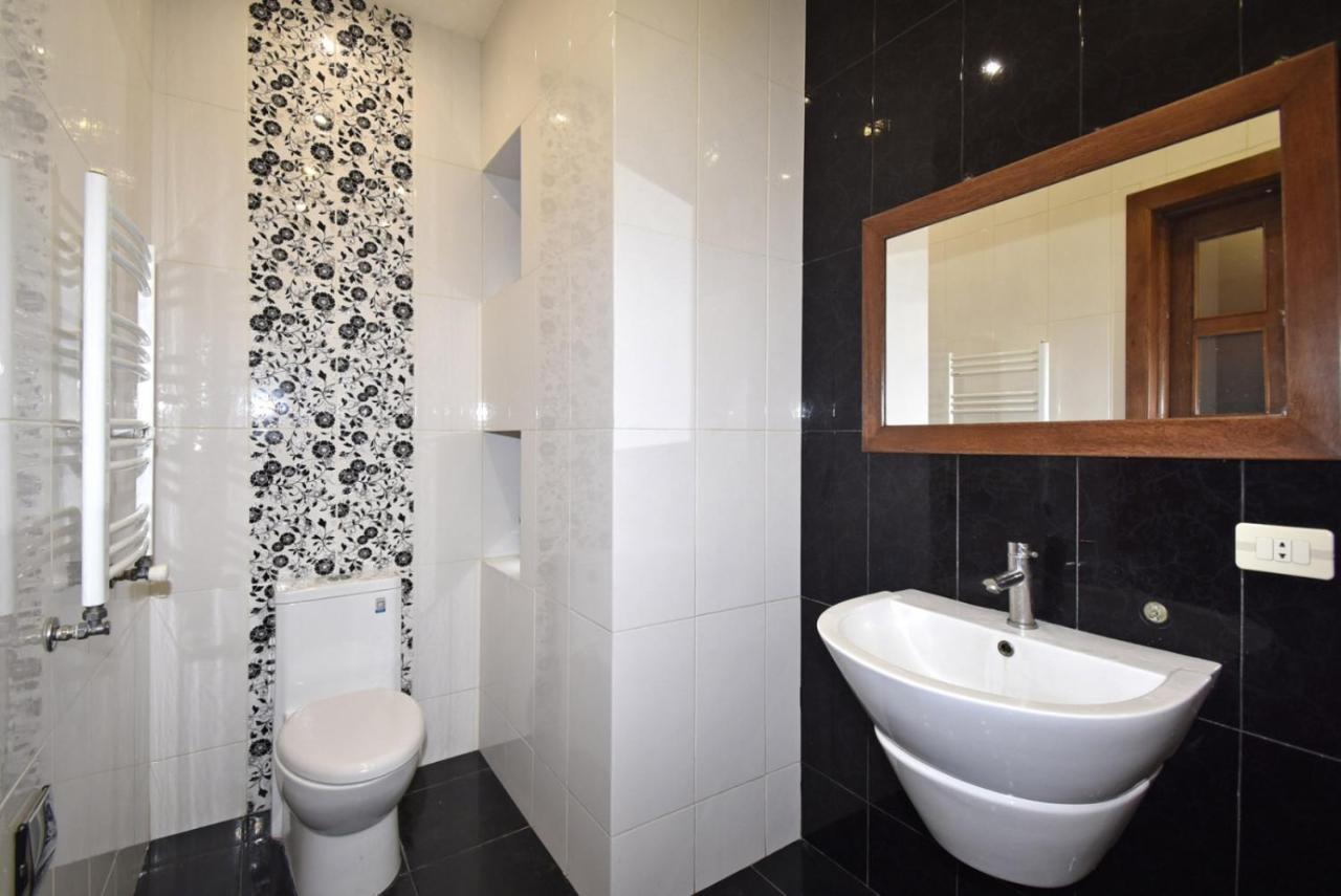 Homestay At City Center Yerevan Luaran gambar