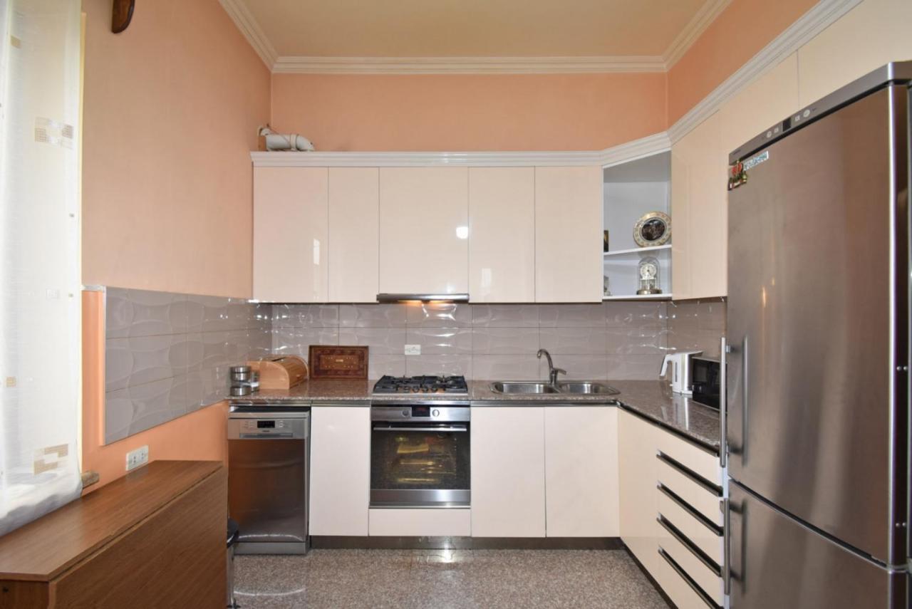 Homestay At City Center Yerevan Luaran gambar