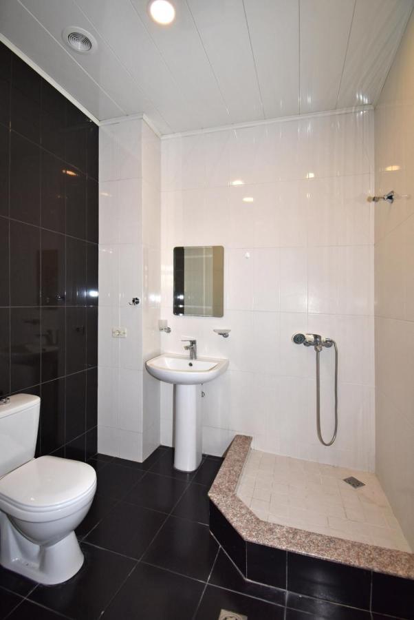 Homestay At City Center Yerevan Luaran gambar
