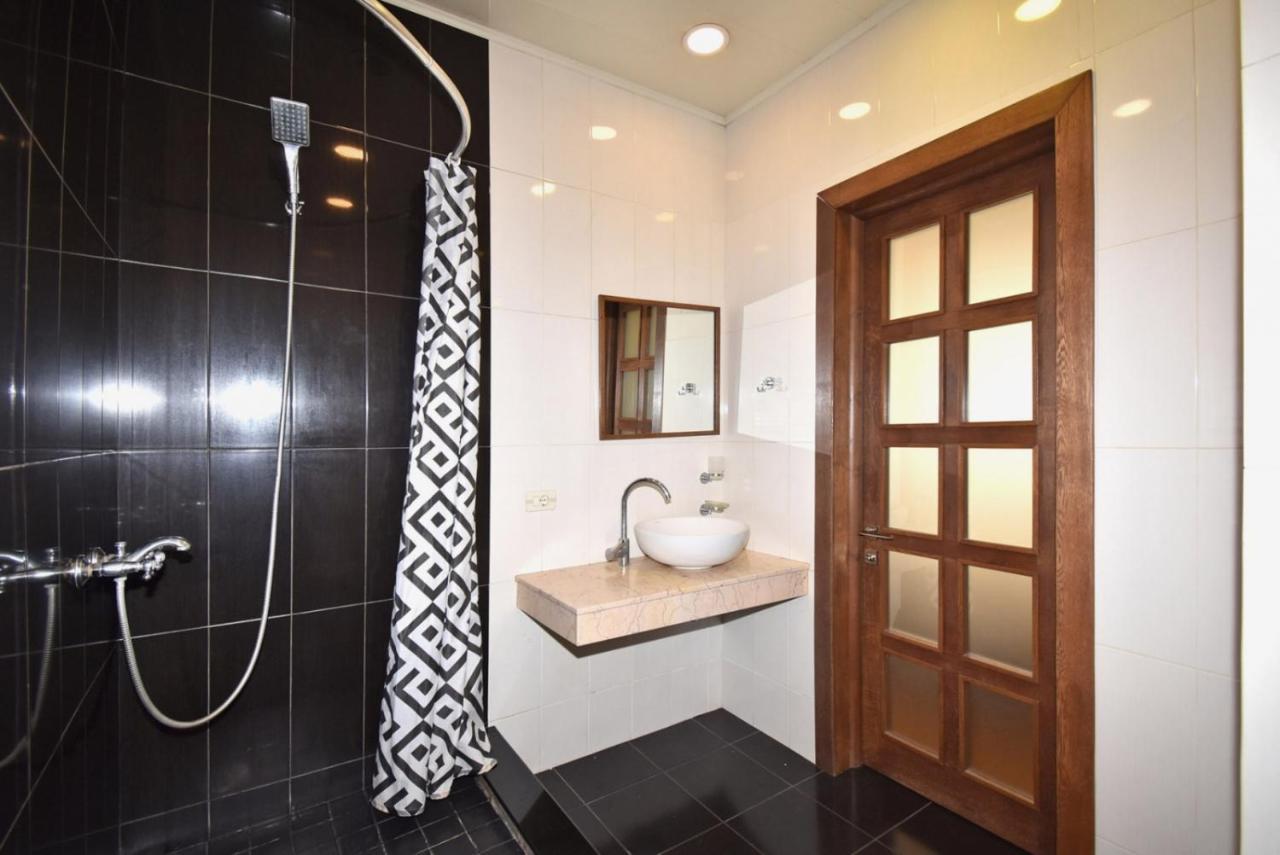 Homestay At City Center Yerevan Luaran gambar
