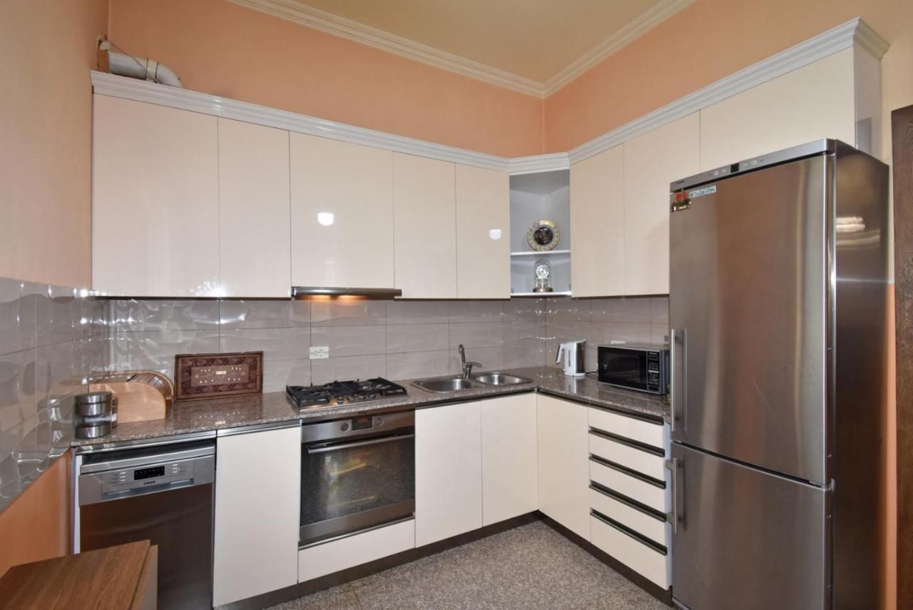Homestay At City Center Yerevan Luaran gambar