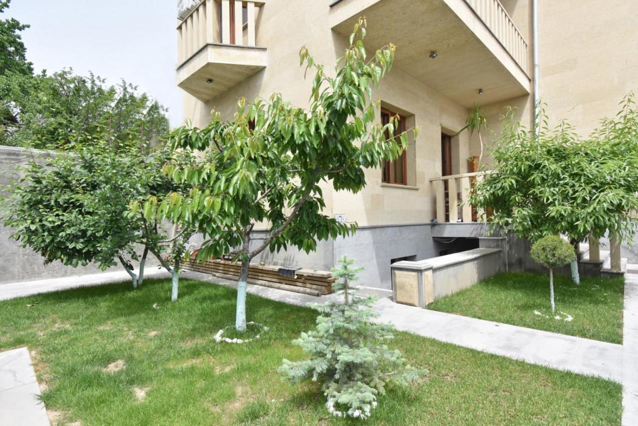 Homestay At City Center Yerevan Luaran gambar