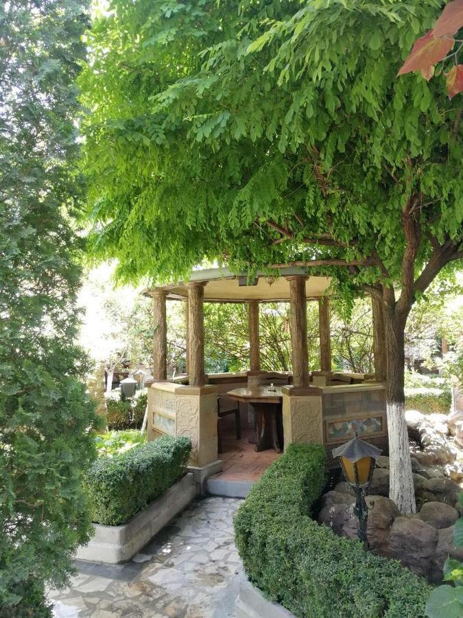 Homestay At City Center Yerevan Luaran gambar